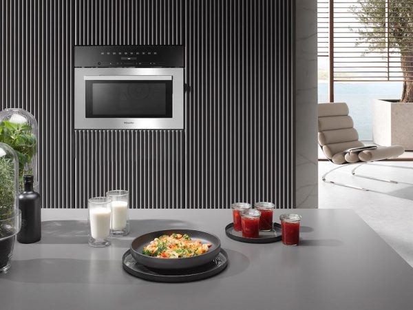 Lò vi sóng âm tường, nhỏ gọn Miele