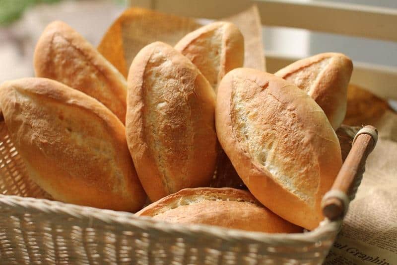 Hướng Dẫn Cách Làm Bánh Mì Việt Nam Vỏ Giòn Ruột Xốp
