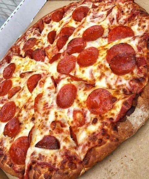 Cách làm pizza xúc xích 