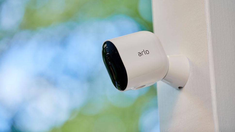 Camera an ninh gia đình tốt nhất Arlo Pro 4