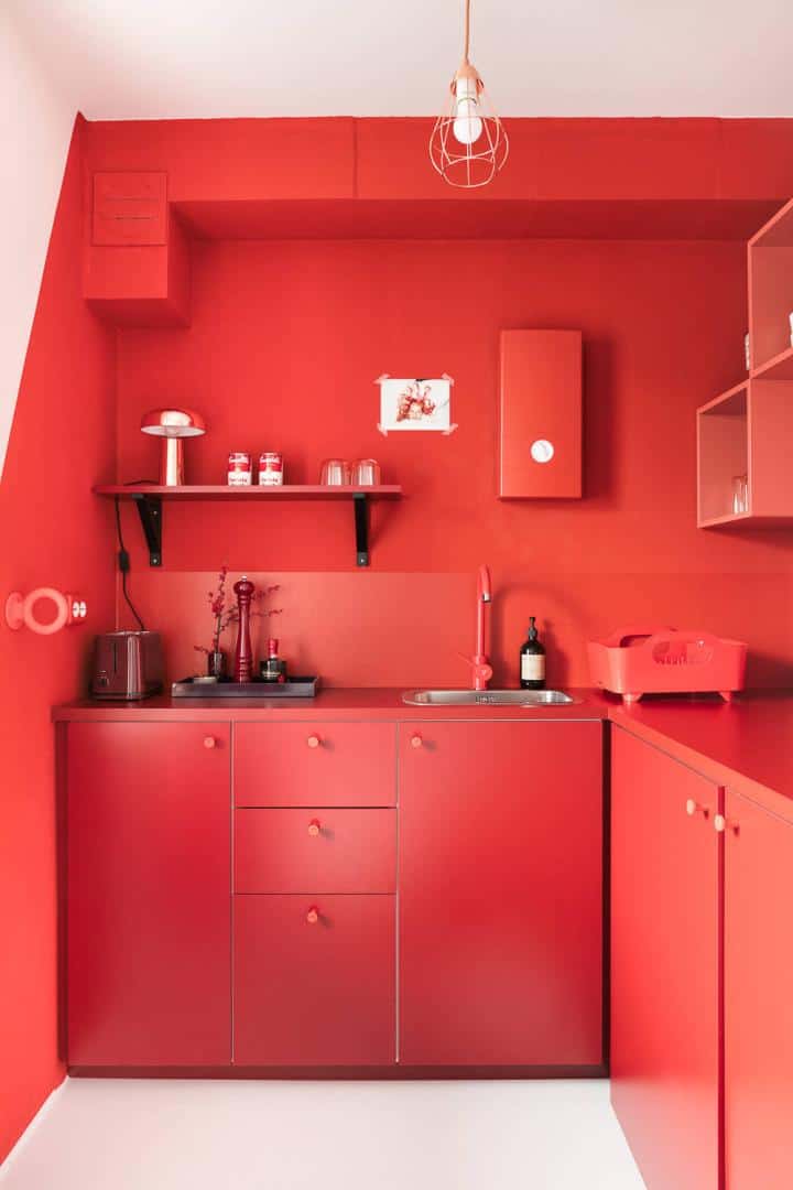 7 colour block red kitchen