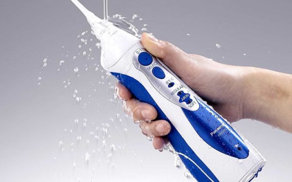 Cách vệ sinh máy tăm nước hằng ngày