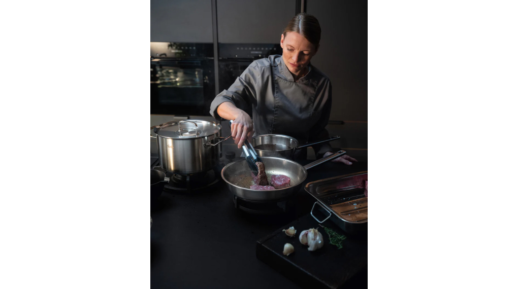 Chảo inox Fissler 086-374-24-100/0 Pure - Thiết kế và kích thước chao inox fissler 084 378 24 100 0 14