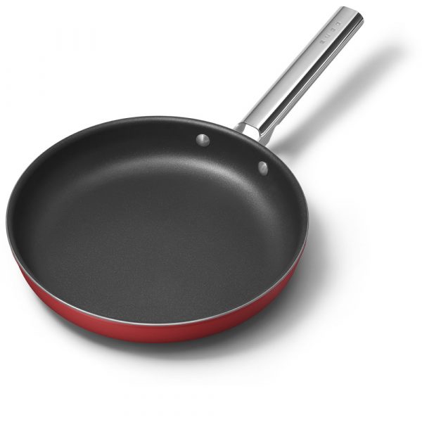 chao nhom chong dinh smeg ckff frying pan 27 1