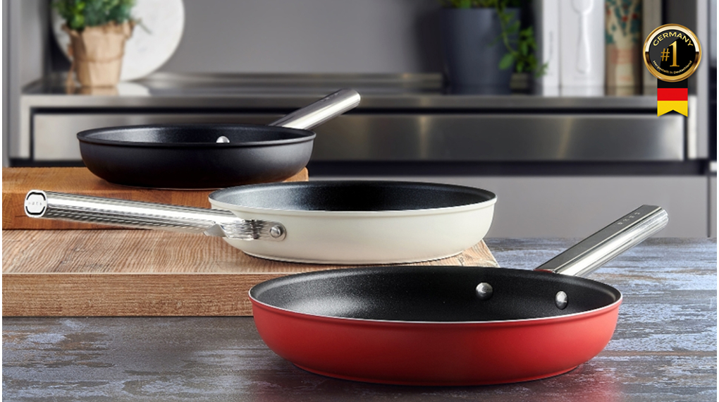 chao nhom chong dinh smeg ckff frying pan 6 1