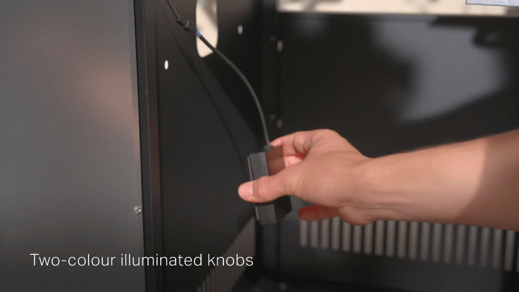 Ngan dung pin co tu tinh The RÖSLE ALLFLAME gas grill series 3