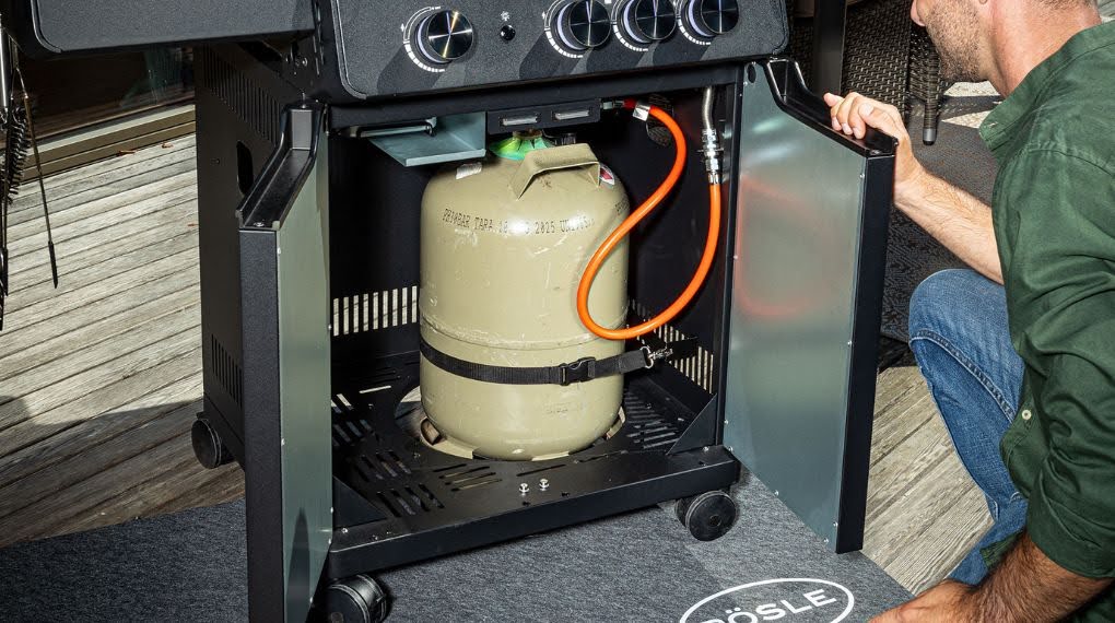 Bếp nướng gas Rösle ALLFLAME Peer 3 13500 W - Không gian lưu trữ đủ cho bình gas 11 kg bep nuong gas rosle 251051 allflame 8 1