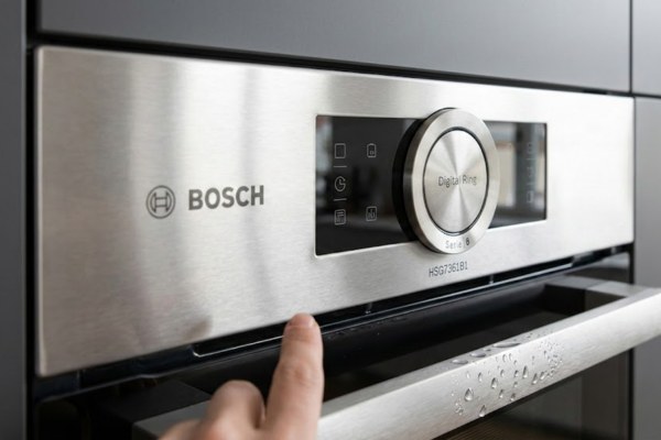 Lò nướng kèm hấp Bosch HSG7361B1 Series 8 âm tủ 17 Khoang lò thép không gỉ chống oxi hóa của Lò vi sóng kèm hấp Bosch HSG7361B1 Serie 8