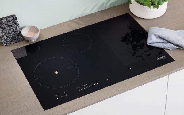 Bếp từ không tốn điện hơn các thiết bị khác nếu được sử dụng đúng cách