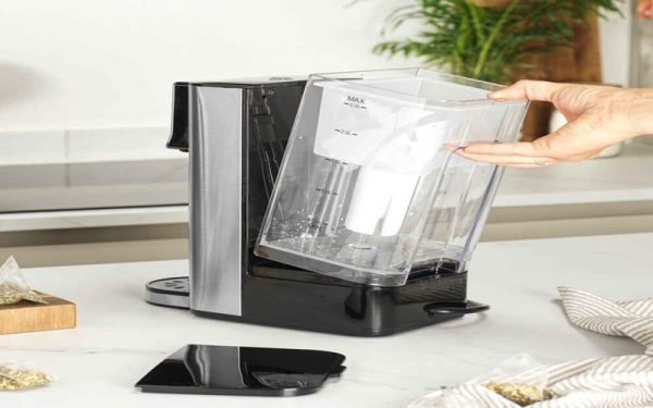 Vệ sinh định kỳ bình thủy điện giúp duy trì hiệu suất tối đa