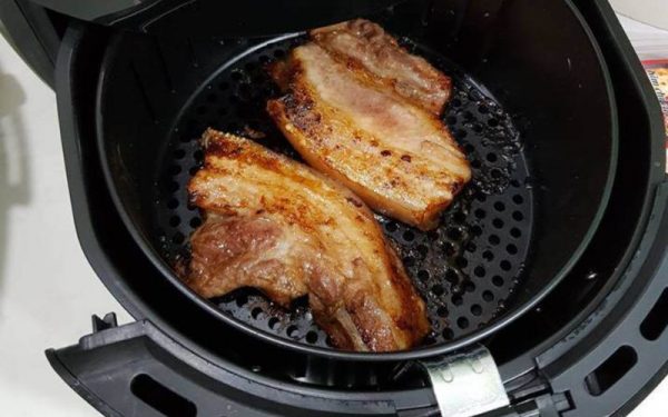 Hấp dẫn vị giác với từng miếng thịt ba chỉ nướng đậm đà