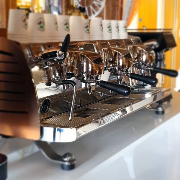 Victoria Arduino VA388 chuẩn quốc tế cho từng shot espresso hoàn hảo