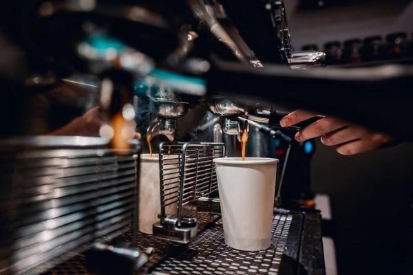 Nồi hơi gặp sự cố như cặn vôi, rò rỉ hay quá nhiệt sẽ ảnh hưởng trực tiếp đến chất lượng cà phê.