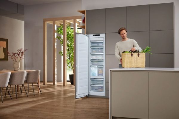 Tủ đông âm tủ Miele 213 lít FNS 7740 D 125 Gala Ed 13 tu-dong-am-tu-miele-7