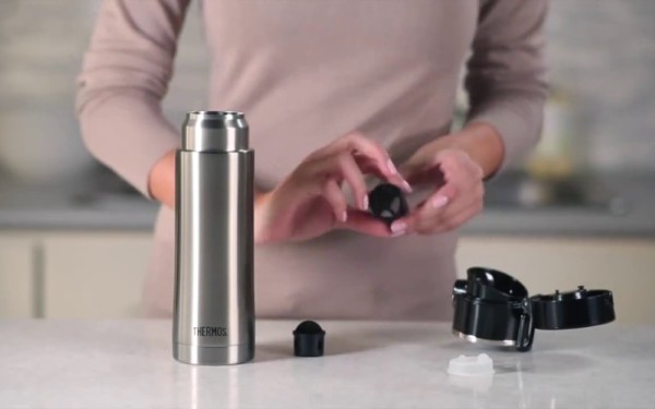 Kiểm tra thường xuyên và thay mới bình giữ nhiệt khi có dấu hiệu hư hỏng để đảm bảo an toàn