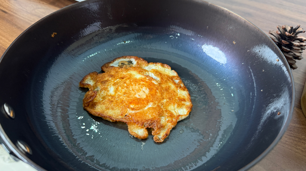 Hướng dẫn tôi dầu chảo gang La gourmet - Có thể sử dụng ngay sau khi để chảo nghỉ 2-3 phút Hướng dẫn tôi dầu chảo gang La gourmet