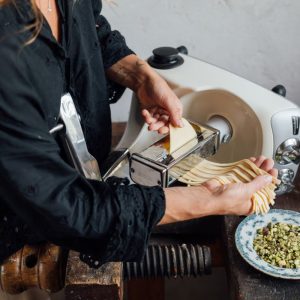 phu kien can va cat mi ong ankarsrum 920900084 2 1