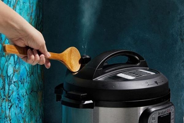 Xả nhanh dễ gây trào, tắc van và giảm tuổi thọ nồi