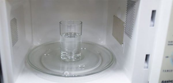 Nếu nước nóng bình thường, vấn đề có thể do vật đựng hoặc cách sắp xếp thức ăn