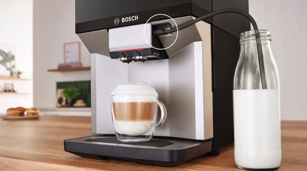 Máy pha cà phê tự động Bosch TPE40307 VeroCafe Series 4 - Dễ dàng vệ sinh và bảo dưỡng may pha ca phe tu dong bosch tpe40307 verocafe series 4 6 1