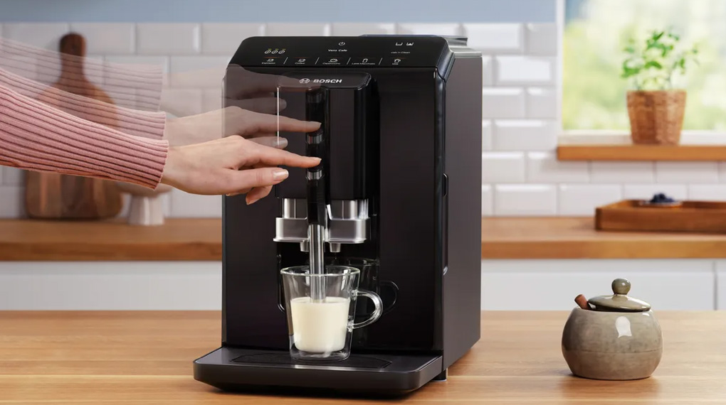 Máy pha cafe tự động Bosch TIE20119 VeroCafe Piano Series 2-Vòi rót điều chỉnh được độ cao Máy pha cafe tự động Bosch TIE20119 VeroCafe Piano Series 2-Vòi rót điều chỉnh được độ cao