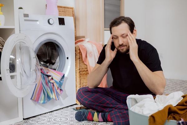 Nguyên nhân máy sấy quần áo kêu to và cách khắc phục 1 Đừng chủ quan khi máy sấy quần áo kêu to