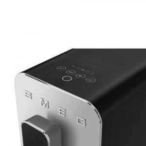 Máy pha cafe tự động Smeg BCC12BLMEU 7 may pha cafe tu dong smeg bcc12blmeu 6