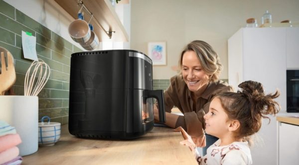 Nồi chiên không dầu Bosch có tốt không đánh giá thực tế 7 Nồi chiên không dầu Bosch đa chức năng, tối ưu không gian bếp và linh hoạt nấu ăn.