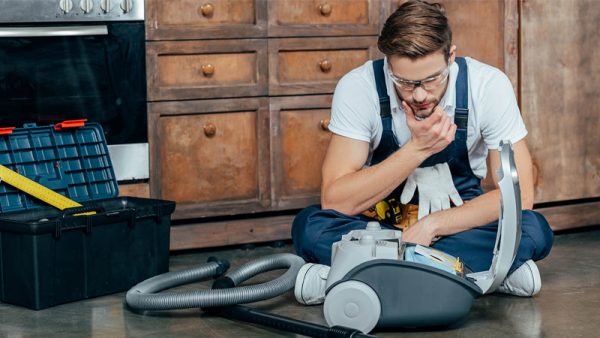 Hướng dẫn sửa máy hút bụi cầm tay và xử lý lỗi thường gặp 4 Thói quen sử dụng sai cách là nguyên nhân chính khiến máy hút bụi cầm tay nhanh hỏng.