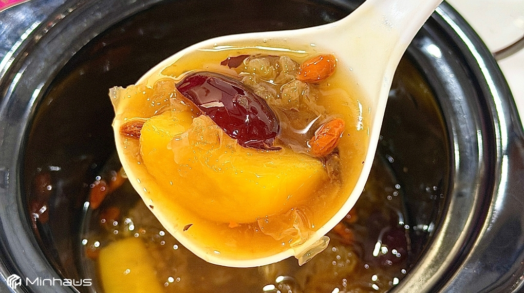 Nồi nấu chậm dùng để làm gì? Mẹo nấu ăn ngon bạn cần biết 8 Nồi nấu chậm còn rất phù hợp với các món ngọt và bổ dưỡng