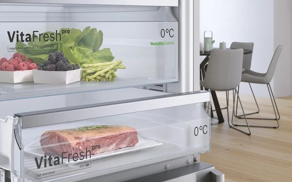 Đánh giá tủ lạnh Bosch: công nghệ, ưu nhược điểm và model đáng mua 2026 1 Công nghệ VitaFresh Pro và MultiAirflow trên tủ lạnh Bosch giữ thực phẩm tươi lâu