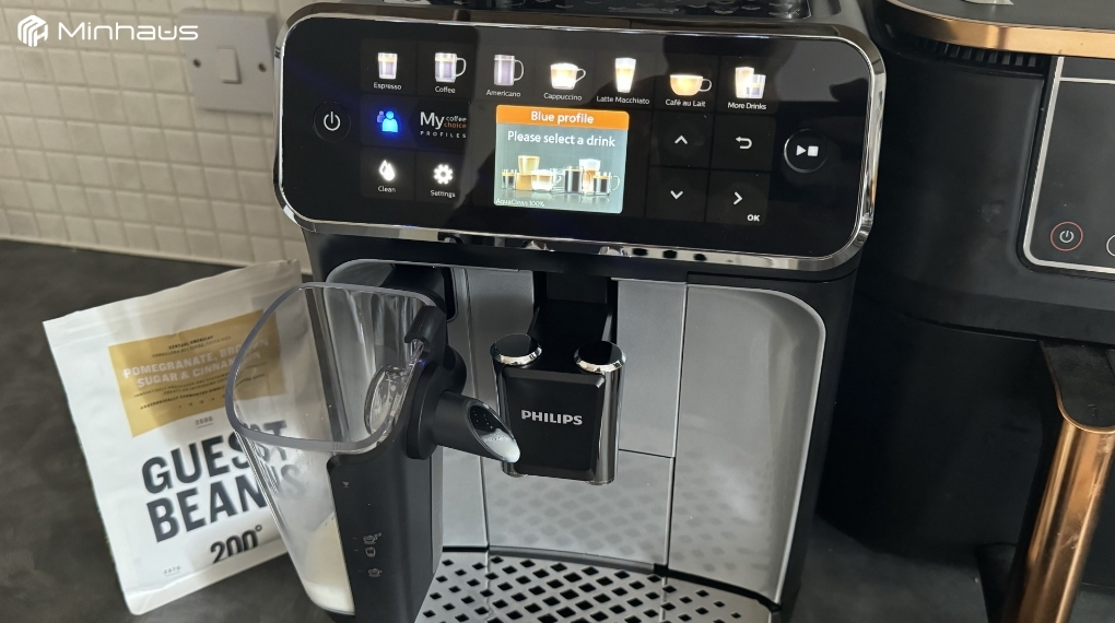 Đánh giá máy pha cafe Philips 5400 series: Có thực sự đáng mua? 6 Khả năng lưu tối đa 4 hồ sơ người dùng riêng biệt cùng chế độ Guest