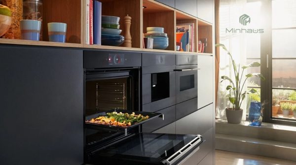 Kích thước lò nướng Bosch âm tủ: Bảng tra đầy đủ 1 Lò nướng Bosch âm tủ Series 8 lắp đặt vừa khít trong tủ bếp hiện đại