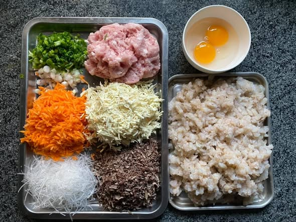 Thử ngay cách làm chả giò rế không ngấy dầu cực đơn giản 7 Nguyên liệu làm nhân chả giò đã được sơ chế