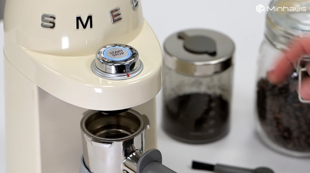 Hiện tượng channeling khi pha espresso là gì? Dấu hiệu nhận biết và cách khắc phục 8 Độ mịn của bột cà phê cần phù hợp với công thức pha và loại hạt đang sử dụng