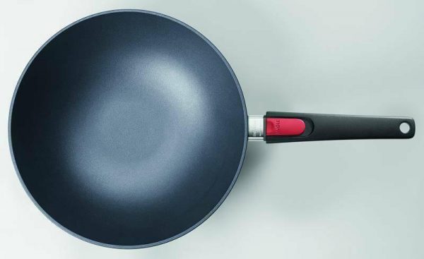 Cách làm đùi gà chiên xù giòn rụm chuẩn vị nhà hàng 6 Chảo Sâu Lòng Woll 11026DPI Diamond Lite Wok 26cm