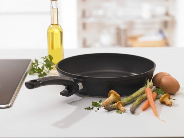 Cách làm đùi gà chiên xù giòn rụm chuẩn vị nhà hàng 7 Chảo Fissler Protect Alux Premium Pfanne 28cm