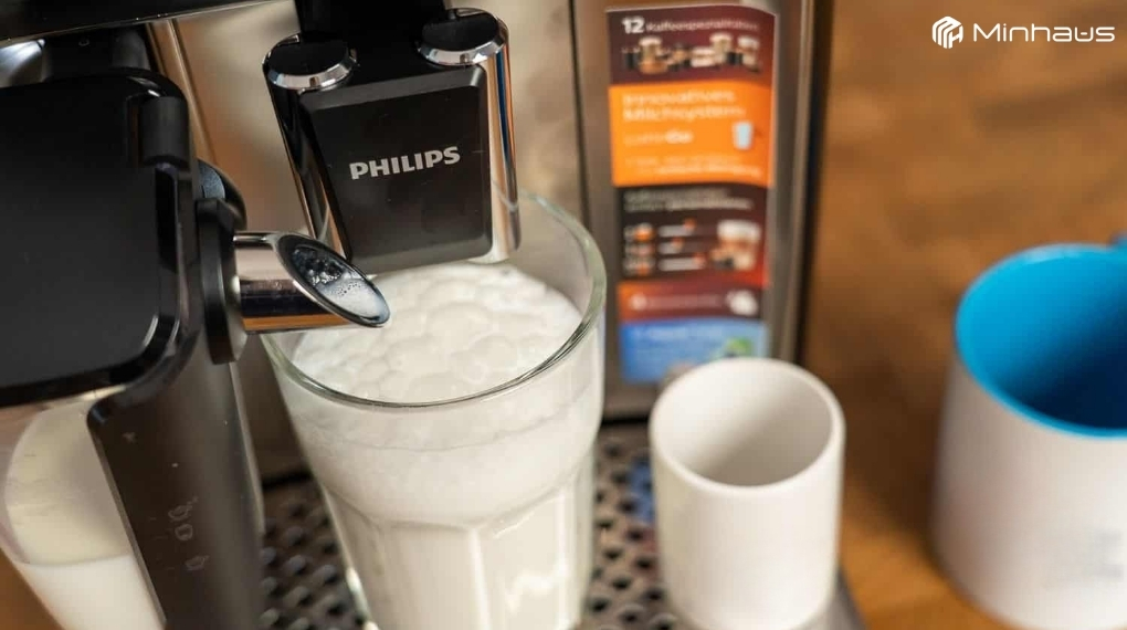 Đánh giá máy pha cafe Philips 5400 series: Có thực sự đáng mua? 3 Hệ thống tạo bọt sữa LatteGo được thiết kế tối giản, dễ vệ sinh