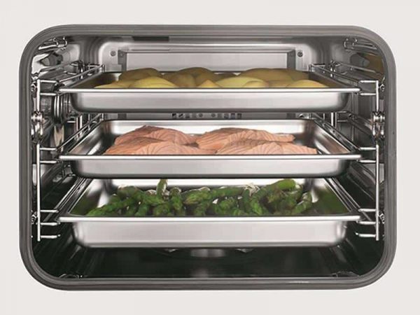 Lò nướng kèm hấp Bosch: Tất tần tật cần biết 2026 2 Tính năng Steam Plus, 4D HotAir và PerfectBake trên lò nướng kèm hấp Bosch Serie 8 HSG7361B1