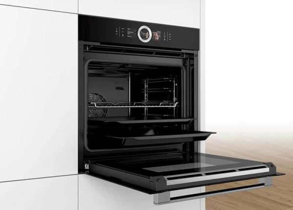 Lò nướng kèm hấp Bosch: Tất tần tật cần biết 2026 3 So sánh hai model lò nướng kèm hấp Bosch Serie 8: HSG636BB1 và HSG7361B1 đặt cạnh nhau