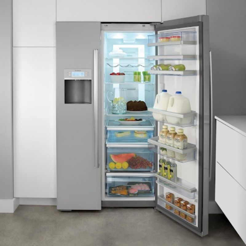 Bảng mã lỗi tủ lạnh Bosch đầy đủ: nguyên nhân và cách khắc phục từng lỗi 1 Bảng điều khiển tủ lạnh Bosch hiển thị mã lỗi E trên màn hình LED