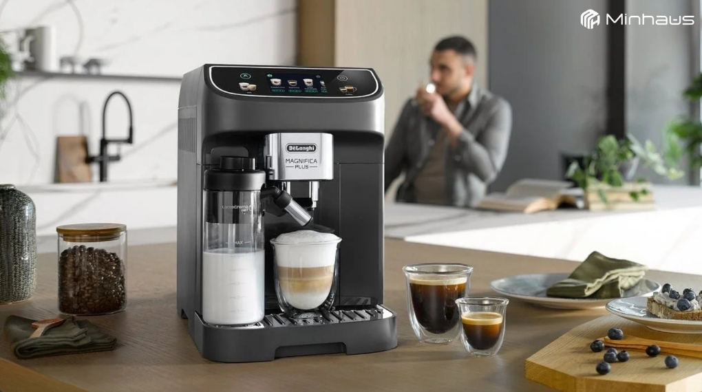 So sánh máy pha cafe De'Longhi: Magnifica, Dinamica, PrimaDonna vs Maestosa — Nên chọn dòng nào? 2 Máy pha cafe De'Longhi Magnifica