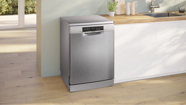 Giải Đáp: Máy Rửa Chén Bosch Của Nước Nào Và Có Bền Không? 3 Máy rửa chén Bosch Series 6 SMS6ZCI16E đang hoạt động — chất lượng BSH chuẩn Đức