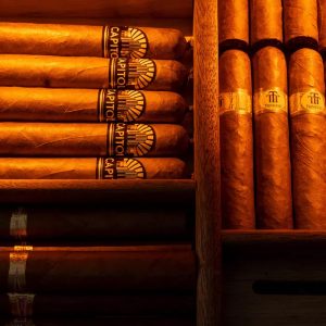 Tủ bảo quản cigar EuroCave V-CIGAR-S 1000 điếu 12 tu bao quan cigar eurocave v cigar s 1000 dieu 16