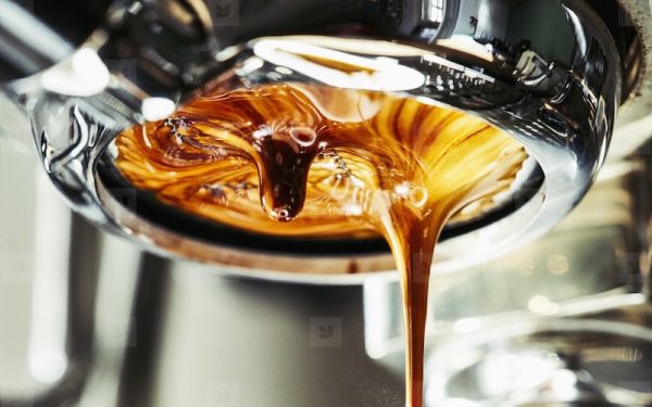 Nguyên lý hoạt động máy pha cà phê: Chi tiết từ A đến Z 3 group head máy pha cà phê chiết xuất espresso