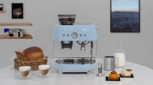 Kinh nghiệm mua máy pha cà phê cho gia đình: 8 tiêu chí giúp chọn đúng 1 Chọn đúng máy pha cà phê phù hợp nhu cầu - bước đầu tiên để mỗi sáng đều bắt đầu bằng tách espresso chuẩn vị.