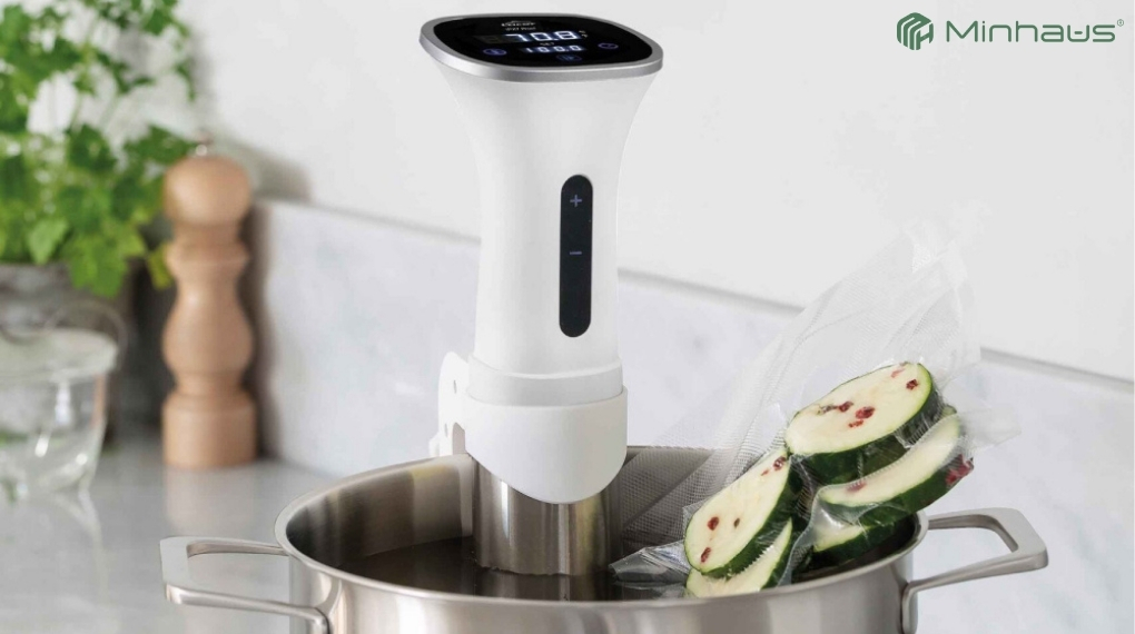 Hướng dẫn cách sử dụng máy sous vide đơn giản tại nhà 2 Máy sous vide giúp kiểm soát độ chín, giữ thực phẩm mềm mọng và hạn chế thất thoát dinh dưỡng