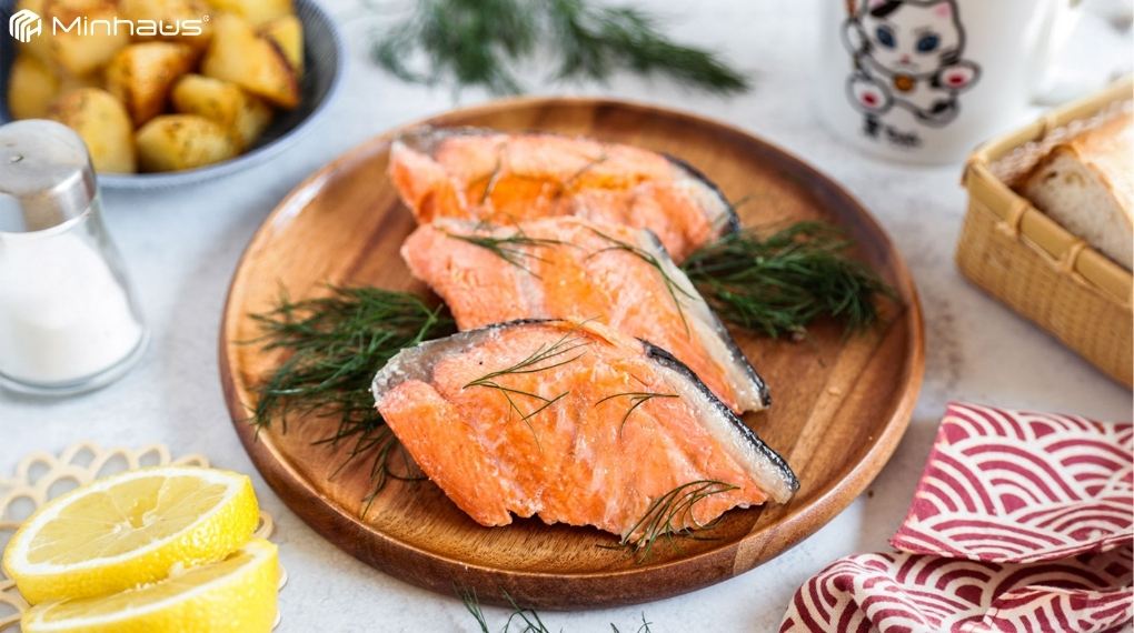 Meal prep bằng máy sous vide - Những điều bạn cần biết 12 Cá hồi là nguyên liệu giàu omega-3 và thường được lựa chọn trong các thực đơn lành mạnh