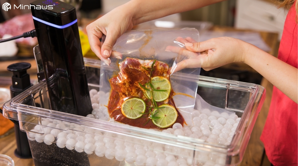 FAQ máy sous vide: Tổng hợp những câu hỏi thường gặp 5 Khi nấu món ăn Việt Nam, sous vide thường được sử dụng để làm chín thực phẩm trước