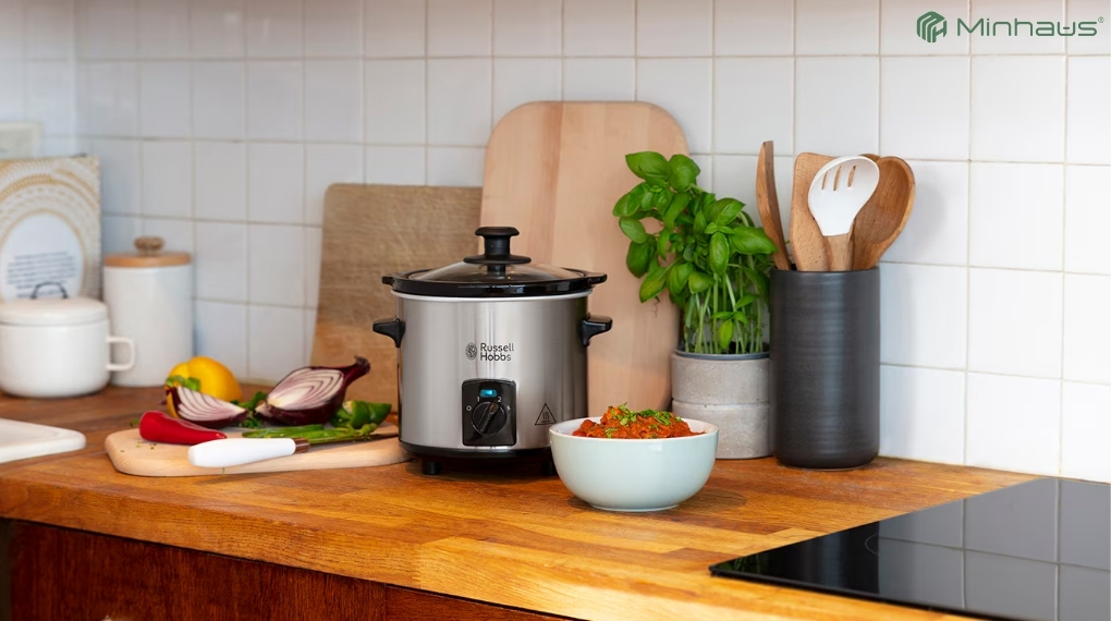Nồi ủ và nồi nấu chậm: 5 điểm khác biệt giúp bạn không mua nhầm 10 Nồi nấu chậm phù hợp với người bận rộn, người làm văn phòng hoặc gia đình có trẻ nhỏ, người lớn tuổi